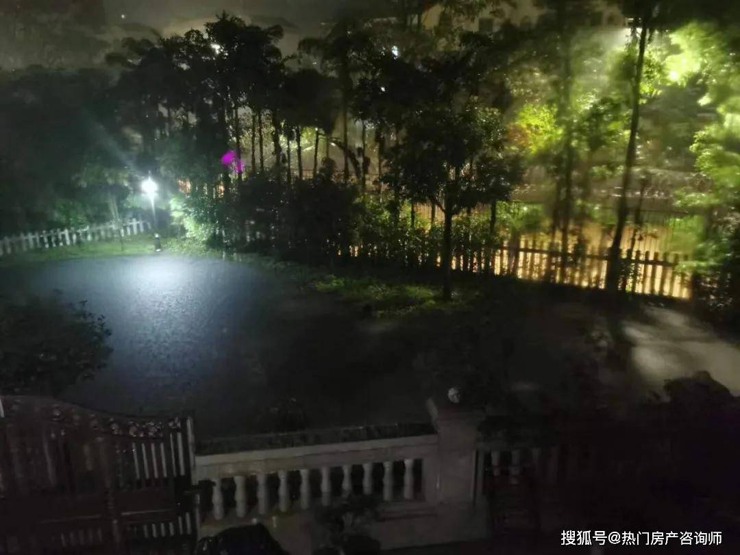 广东省暴雨，夜晚与正午的双重洗礼